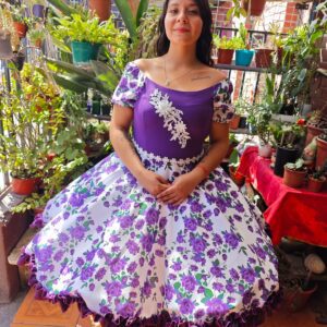 Vestido Huasa Modelo Pasion, tela  Floreada, DiseñosLinda